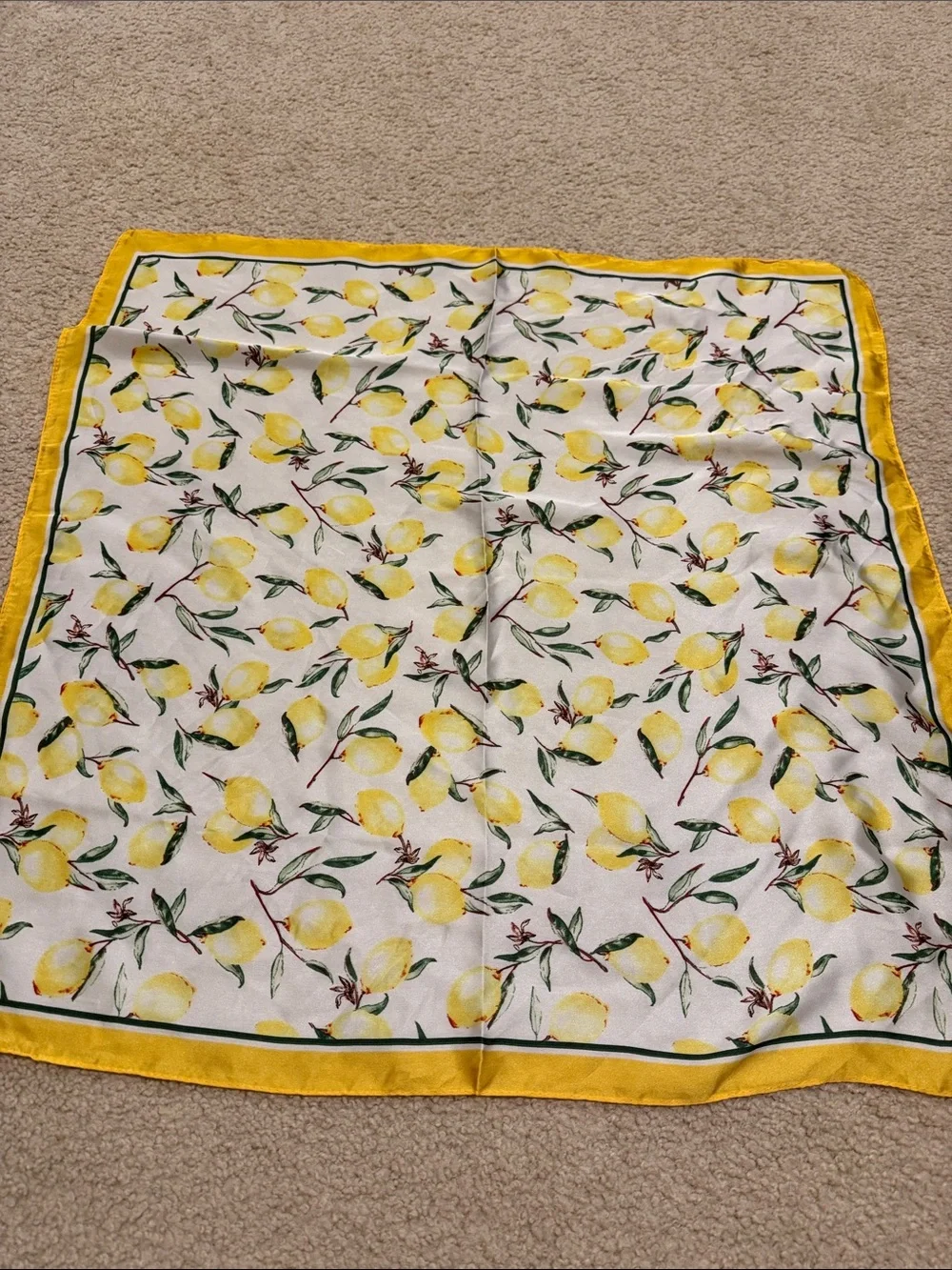*Lemon Print Silk-Feel Square Scarf - Yellow & White